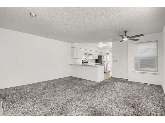 922 S Dearborn Way 5, Aurora, CO 80012