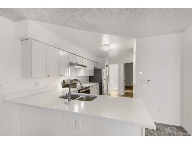 922 S Dearborn Way 5, Aurora, CO 80012