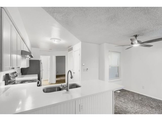 922 S Dearborn Way 5, Aurora, CO 80012