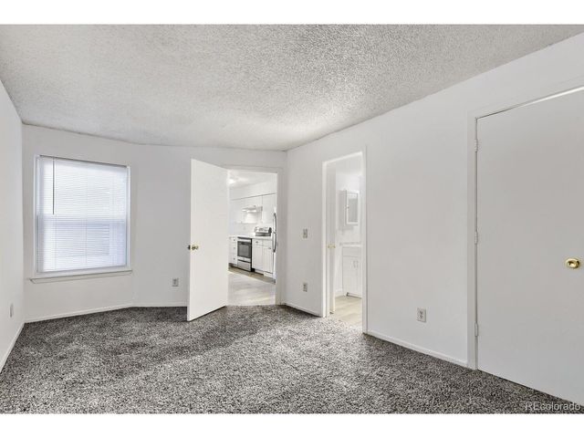 922 S Dearborn Way 5, Aurora, CO 80012