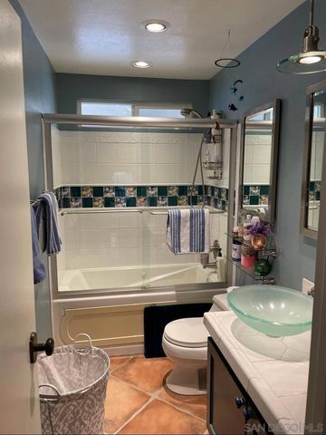 871 Blackwood Rd, Chula Vista, CA 91910