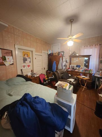 502 W 4th ST, Taylor, TX 76574