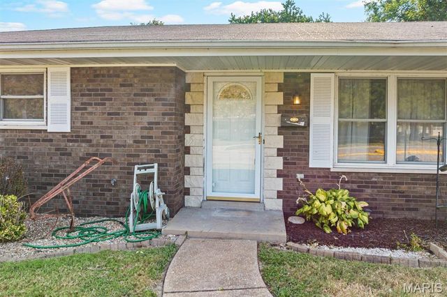 710 N Smiley Street, O'fallon, IL 62269