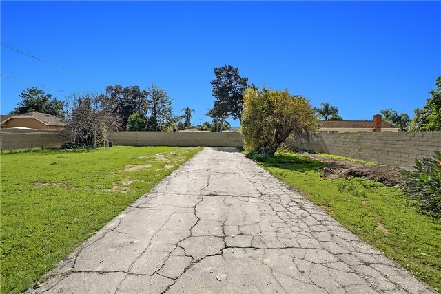 668 E Francisquito Ave, West Covina, CA 91790