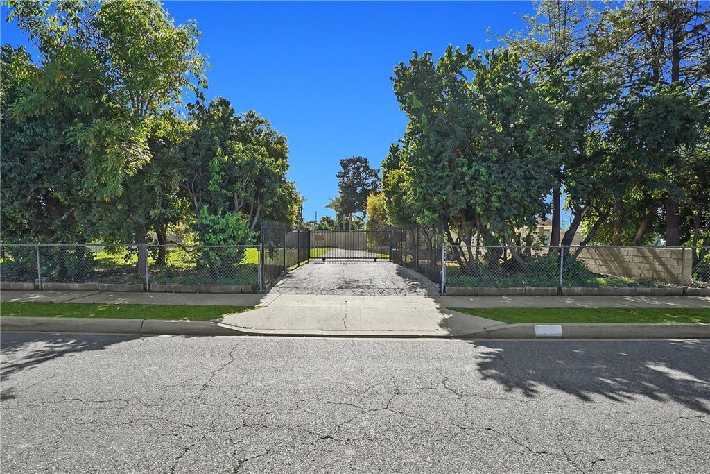 668 E Francisquito Ave, West Covina, CA 91790