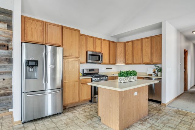 1491 W Sedgewood Court, Round Lake, IL 60073