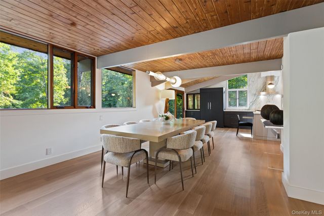21 Black Spring Road, Pound Ridge, NY 10576