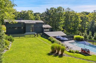 21 Black Spring Road, Pound Ridge, NY 10576