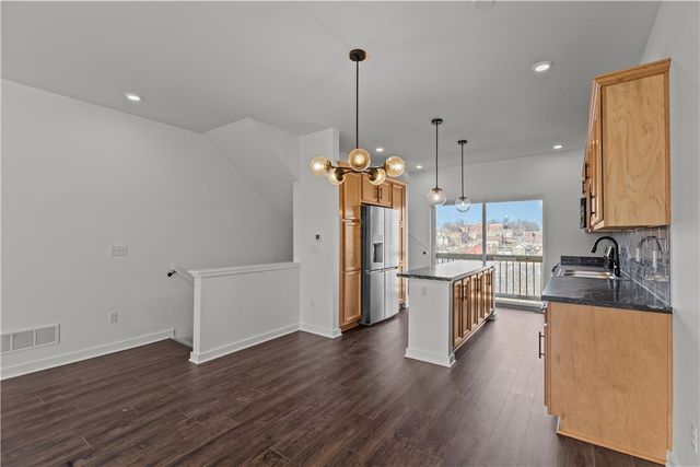 2125 Rose St, Hill District, PA 15219