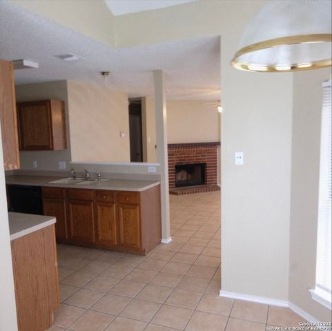 9818 Autumn Valley, Converse, TX 78109