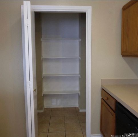 9818 Autumn Valley, Converse, TX 78109