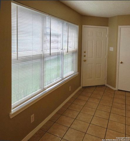 9818 Autumn Valley, Converse, TX 78109