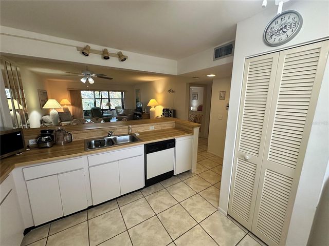 346 SPRINGDALE DRIVE W 346, Bradenton, FL 34210