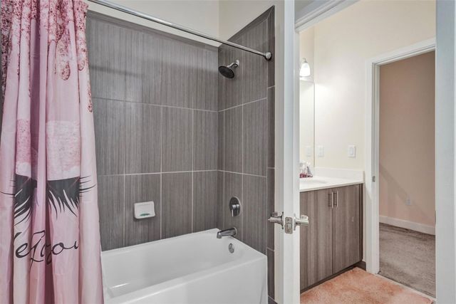 4875 NW 55th Place, Tamarac, FL 33319