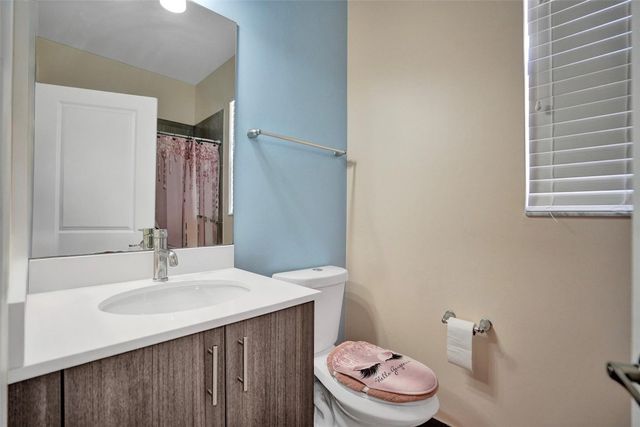 4875 NW 55th Place, Tamarac, FL 33319