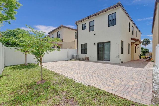 4875 NW 55th Place, Tamarac, FL 33319