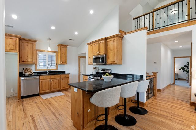 1285 W MAPLE ST, Mapleton, UT 84664