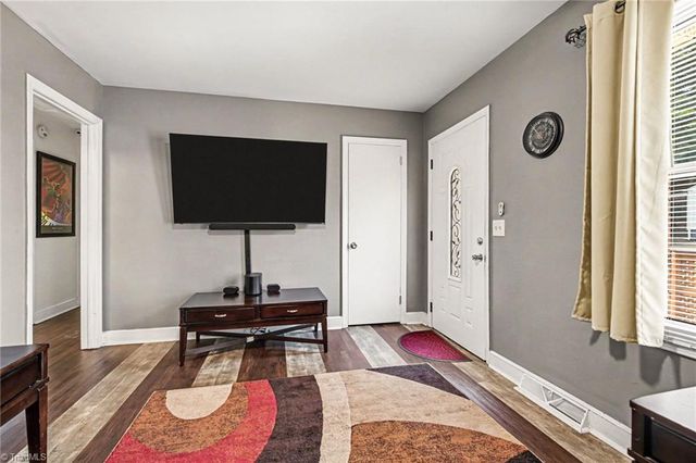 1304 Nance Street, Burlington, NC 27217
