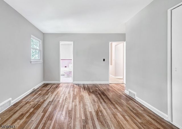 54 Oak Crest Rd, West Orange Twp., NJ 07052