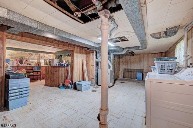54 Oak Crest Rd, West Orange Twp., NJ 07052