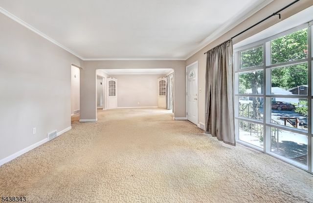 54 Oak Crest Rd, West Orange Twp., NJ 07052