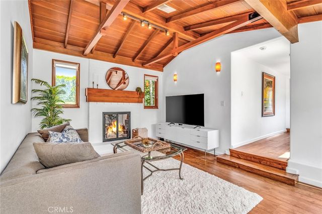 12705 Sarah Street, Studio City, CA 91604