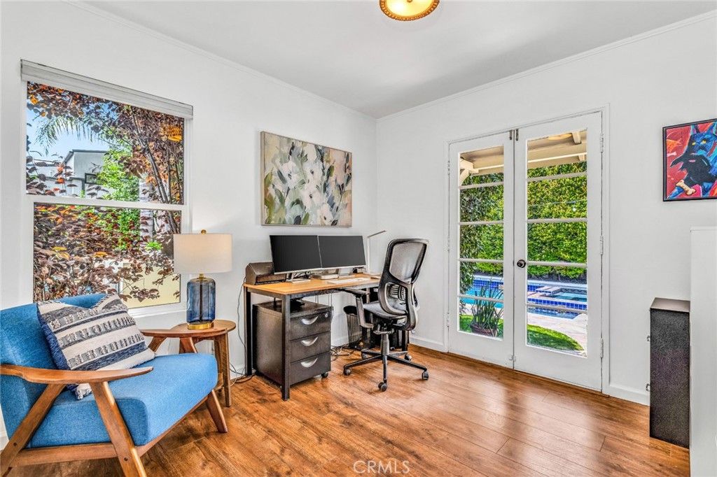 Image 33 of property listing at 12705 Sarah Street, Studio City, CA 91604
