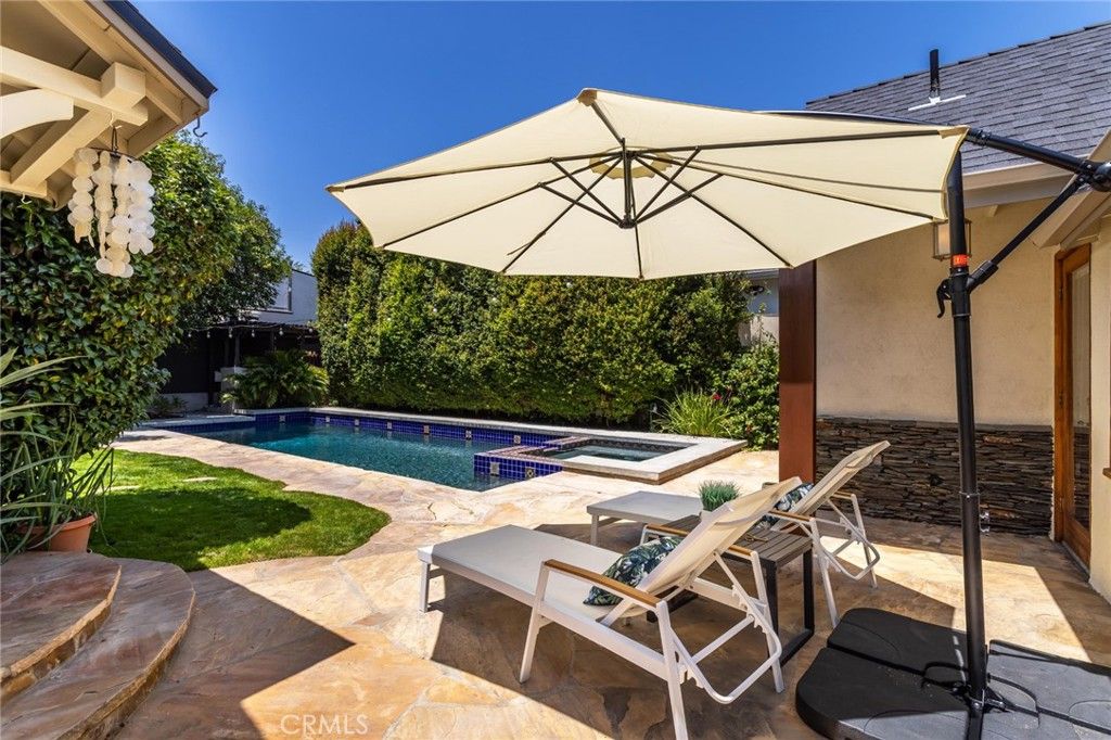 Image 35 of property listing at 12705 Sarah Street, Studio City, CA 91604