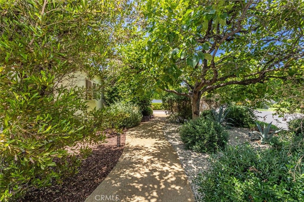 Image 46 of property listing at 12705 Sarah Street, Studio City, CA 91604