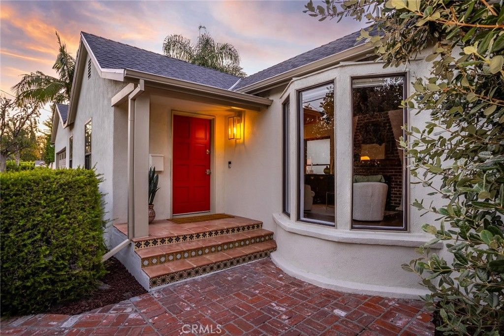 Image 48 of property listing at 12705 Sarah Street, Studio City, CA 91604