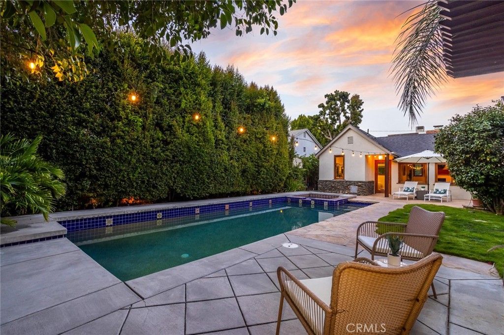Image 52 of property listing at 12705 Sarah Street, Studio City, CA 91604