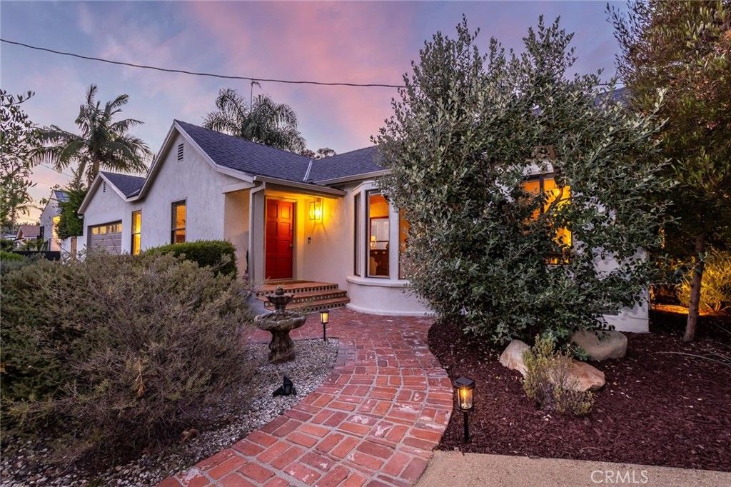Image 56 of property listing at 12705 Sarah Street, Studio City, CA 91604