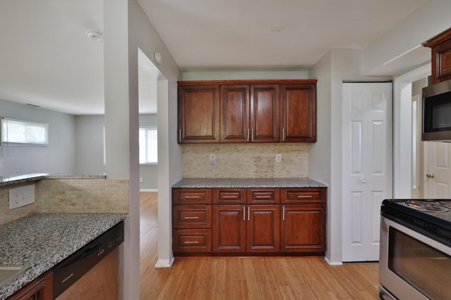 2353 Hanna Drive, Columbus, OH 43211