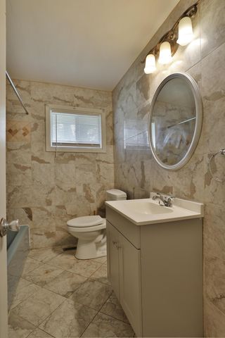 2353 Hanna Drive, Columbus, OH 43211