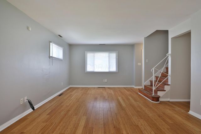 2353 Hanna Drive, Columbus, OH 43211