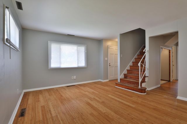 2353 Hanna Drive, Columbus, OH 43211