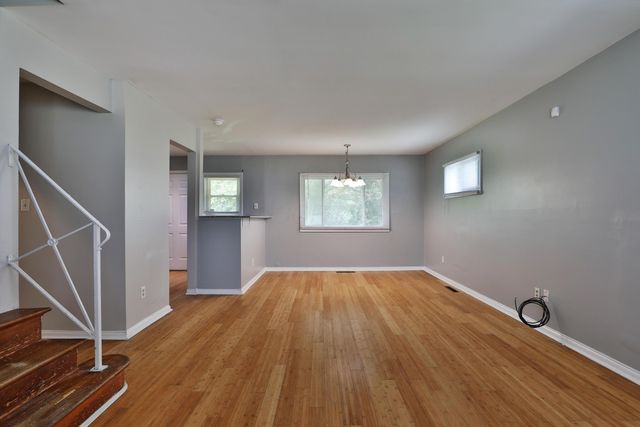 2353 Hanna Drive, Columbus, OH 43211