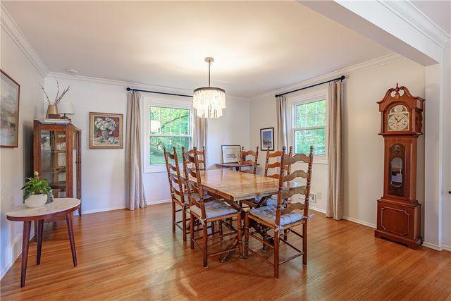 287 Chapel Hill Drive, Irondequoit, NY 14617