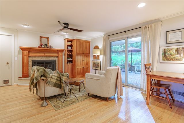 287 Chapel Hill Drive, Irondequoit, NY 14617