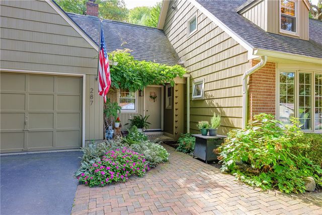 287 Chapel Hill Drive, Irondequoit, NY 14617
