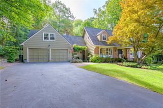 287 Chapel Hill Drive, Irondequoit, NY 14617