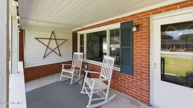 296 Sixth Street, Ayden, NC 28513