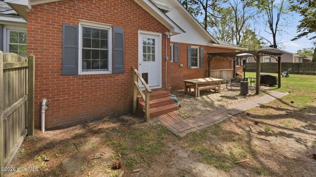 296 Sixth Street, Ayden, NC 28513