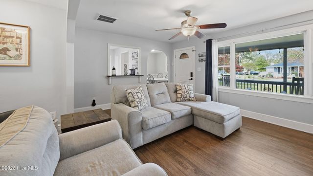 296 Sixth Street, Ayden, NC 28513