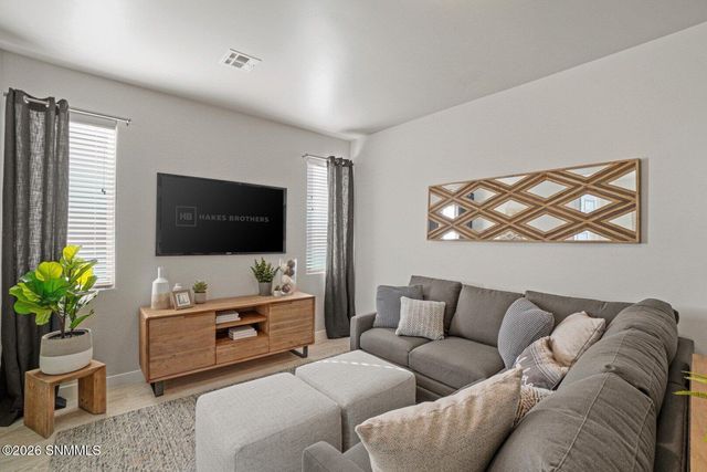 7317 Ultramarine Road, Las Cruces, NM 88012