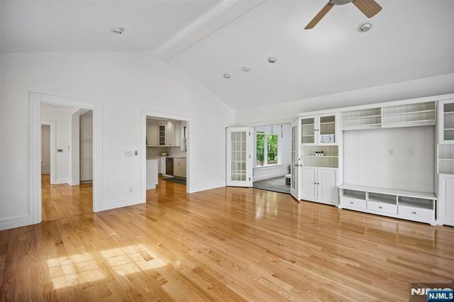 155 Sunset Lane, Tenafly, NJ 07670