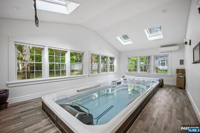 155 Sunset Lane, Tenafly, NJ 07670