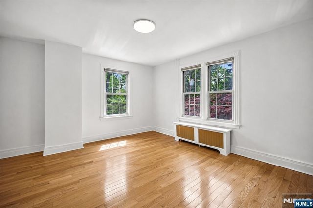 155 Sunset Lane, Tenafly, NJ 07670