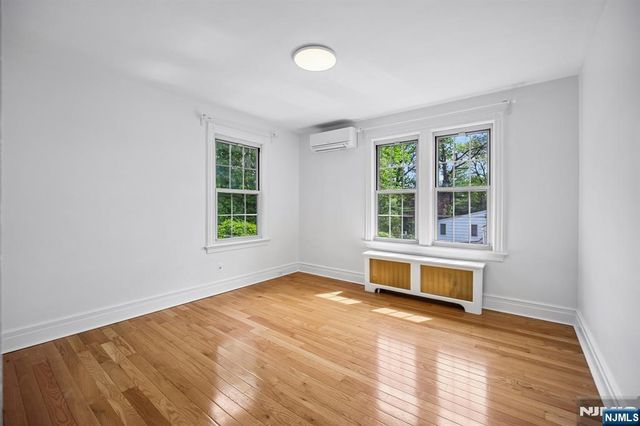 155 Sunset Lane, Tenafly, NJ 07670