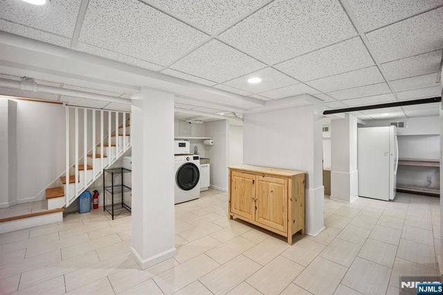155 Sunset Lane, Tenafly, NJ 07670